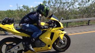 Honda cbr600rr small flyby