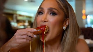 Jennifer Lopez Eating Sausage