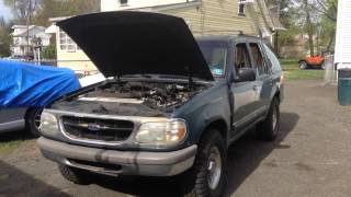 1995 Ford Explorer: Open Car Hood Quick Tip