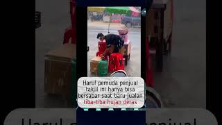 Momen Penjual Takjil Tidak bisa Jualan Karna Datang Hujan #takjil #trending #shorts #puasa #ramadan