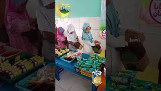 membuat hampers lebaran