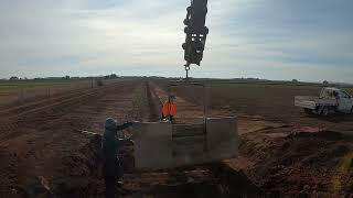 327.VOLVO PUTTING IN WATER CONTROL  FOR RICE GROWING