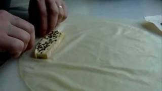 Comment feuilleter un morceau d'Epoisse - How to fold a piece of cheese