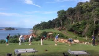 Behind the scene: Ria Bintan Hole 9 - 8 golfers simultaneous tee-off