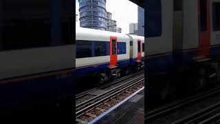 444036 and 444004 pass Woking Going To London Waterloo from Bournemouth