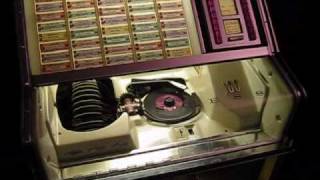 Lattie Moore - Under A Mexico Moon (Rockola jukebox) 1950's country music