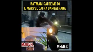 BATMAM CAI DA MOTO MEMES ENGRAÇADO