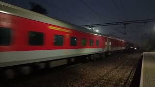 Early Morning Dawn !! 125 Kmph TVC Rajdhani Express Skips Tuglakabad !!!