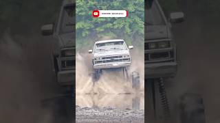 Square body assault..  #GripNripClips #mudbog #trucks #mudding #mudtrucks