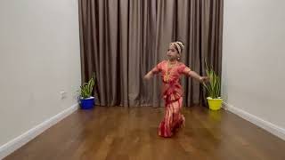 Angikam Bhuvanam - 5 Year old performs Bharanatyam at National Bharanatyam Competition, India.