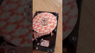 Inside 4 TB HHD