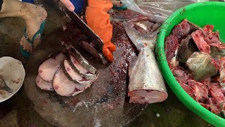 Big Catfish Cutting Skill by Vendor Video Inside the Asian Market | FLV Official