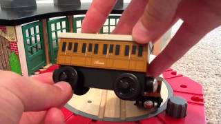 Thomas wooden railway discussion: Annie and Clarabel