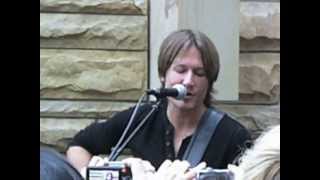 Keith Urban singing the Phonebook