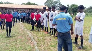 COUP D'ENVOI DU MATCH DE FOOTBALL