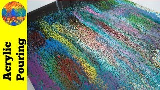 How to Swipe an Acrylic Pour Painting With a Paper Towel