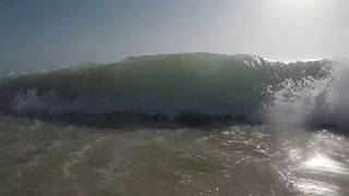 Vrachos Loutsa beach waves Greece 2018 in 2.7K gopro hero 5 in hand