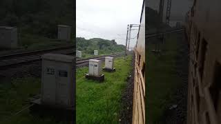 🚂🚃🚃Mangalore 🔁 Trivandrum Malabar Express #shorts #travel #nomad #mangalore #nature #rain #kasaragod