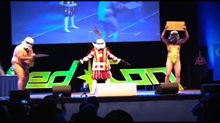 FEDCON 2017 costume contest winner "TK Prinz" + the applause boys