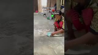 NGEPEL LANTAI PAKAI AMPAS KELAPA, COBA YUK!