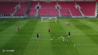 Goalkeeper training 1v1