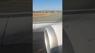 B737 Ryanair take off from pofos airport