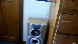 demo of the 2 aiwa 6ohms speakers.