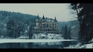 Gothic Lakeside in Winter | Dark Academia Music for Snowy Evenings | Melancholic Piano Sound