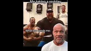 STUFF BRO SENDS YOU DURING REST DAY  #gym  #meme