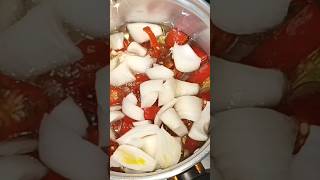 magnífico molho de pimenta. receitinha completa no meu canal..😋