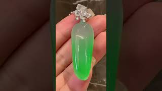 冰飄綠翡翠福瓜吊墜 #天然翡翠 #jade #高端翡翠  #冰種翡翠 #冰飄綠翡翠