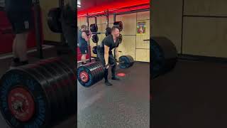 Deadlift old PR 265kg/584lbs