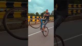 wheeling cycle #cycle 🚲 #viral 😘 #shor #subscribe 😘