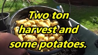 6 bucket potato reveal spud o matic  And almost 2 ton on another harvest 04 07 2020