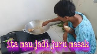 Ita masak nasi goreng buat makan bareng #sinauhurip #pratiwinoviyanthiodgj #sosialodgj