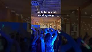 Hot to go is a hot wedding song! Chappell Roan is killing it! #hottogo