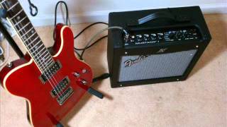 Fender Mustang 1