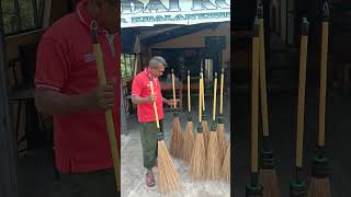 sapu lidi bagus karya marak Ali