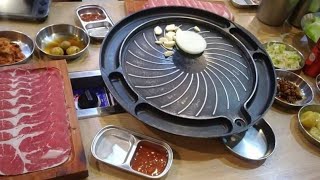 Samgyupsal: Korea's Delicious National Dish      #shorts  #samgyupsalmukbang #koreanfood