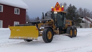 Komatsu GD675-7 | Volvo L70G | Snow clearing