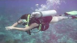 Amputee Dive Instructor Finds Freedom Under Water, While Inspiring Others