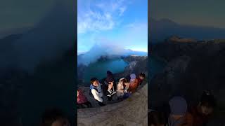 Let's Try it and Enjoy at Kawah Ijen 🥰Save dulu aja Wishlist Liburan Seru kalian ..