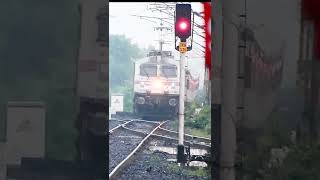 DANCING #WAP7 !!? 12626 #KERALA express New #Delhi - #trivandrum   #shorts #indianrailways