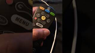 Programming at&t u verse remote control to your tv in 52 SECONDS (HIT LIKE AND SUB)