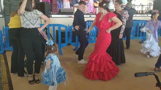 Actuación del Coro de la Hermandad de Valme en la caseta municipal de la Feria de Dos Hermanas.