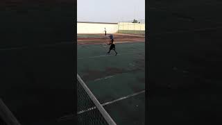 Elian 2 practica tenis polideportivo la romana 2018