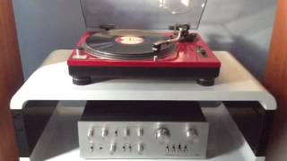 Technics SL-1200 MKII playing The Beatles "Help"