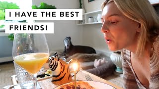 I HAVE THE BEST FRIENDS | VLOGTOBERish | Estée Lalonde