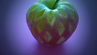 DIY Obst schnitzen Apfel. Simpe decoration on apple. Tutorial.