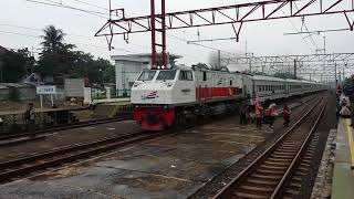 Kereta Api Tegal Express, lambat 30 Menit Di stasiun tambun